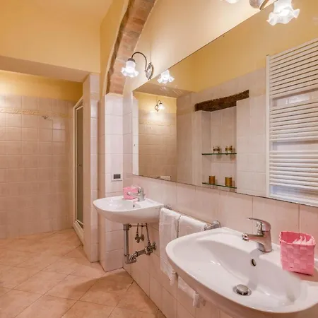 Podere Casanova Alloggio per agriturismo *